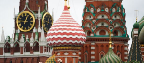 Posetioci parka Zaradje u blizini moskovskog Kremlja - Sputnik Srbija