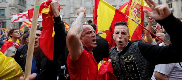 Протест у Барселони против независности Каталоније Протест у Барселони против независности Каталоније - Sputnik Србија