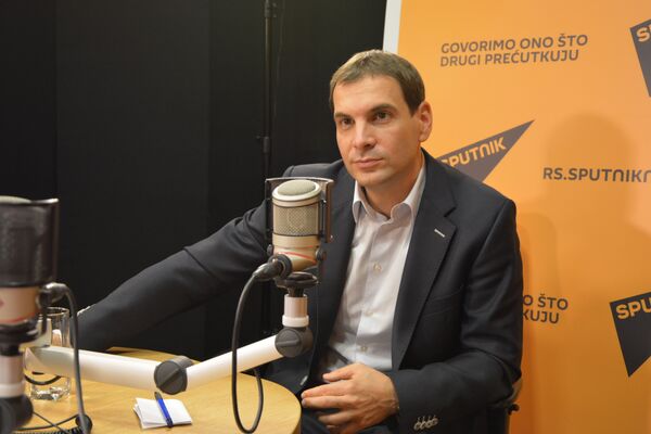 Учесници избора у Србији откривају: Како ће изгледати прва кампања без митинга и скупова Учесници избора у Србији откривају: Како ће изгледати прва кампања без митинга и скупова - Sputnik Србија