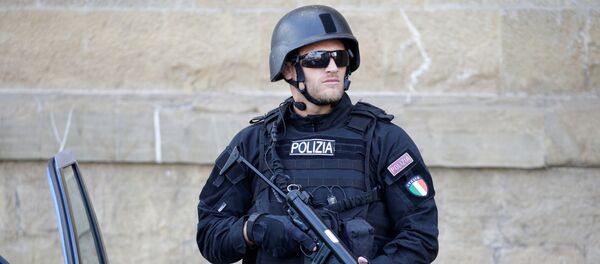 Италијанска полиција Италијанска полиција - Sputnik Србија