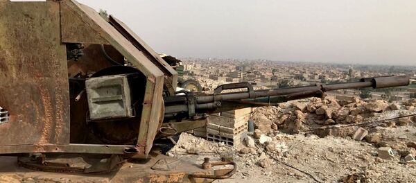 Sirijska vojska i pripadnici samoodbrane tokom ofanzive na Dejr el Zor - Sputnik Srbija