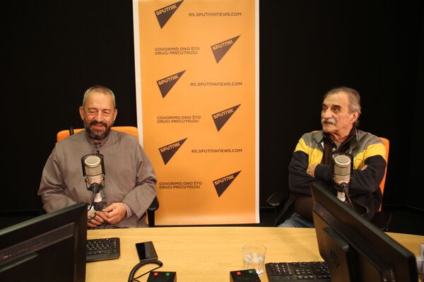 Đakon Nenad Ilić i reditelj Ljubiša Ristić, gosti Sputnjikove Orbite kulture Đakon Nenad Ilić i reditelj Ljubiša Ristić, gosti Sputnjikove Orbite kulture - Sputnik Srbija