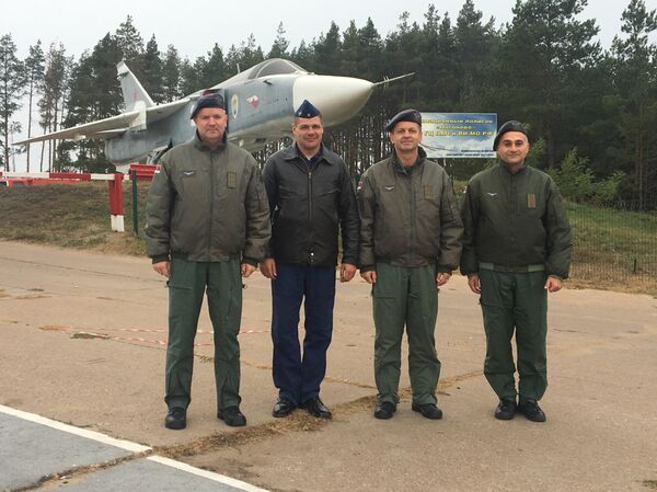 Srpski piloti na BARS-u - Sputnik Srbija