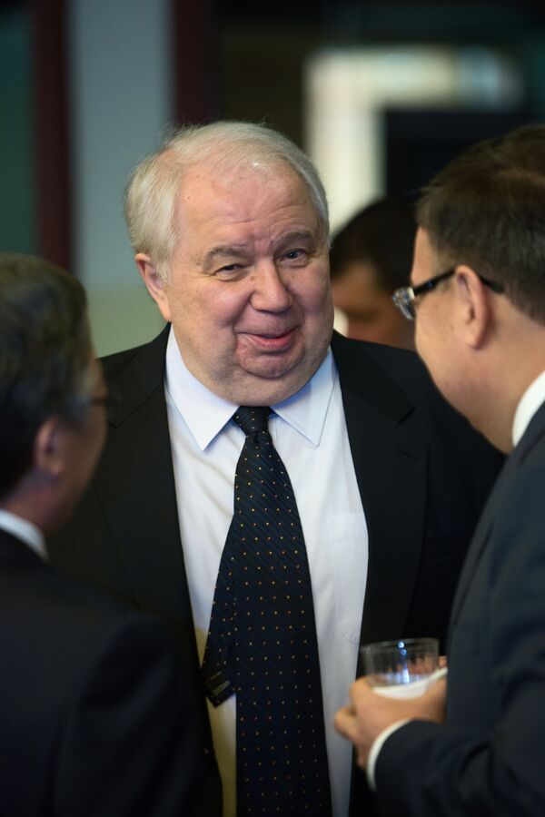 Објављен транскрипт „тајних“ разговора: Шта је Флин тражио од руског амбасадора - Sputnik Србија