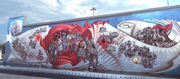 Мурал у Старој чаршији Скопља посвећен знаментим Албанцима - Sputnik Србија