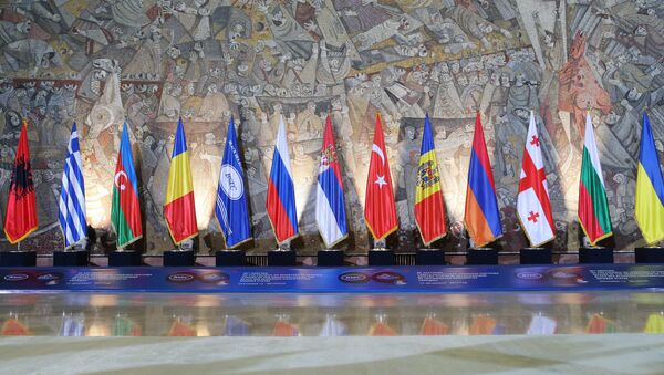 Zastave zemalja-učesnica Organizacije crnomorske ekonomske saradnje - Sputnik Srbija