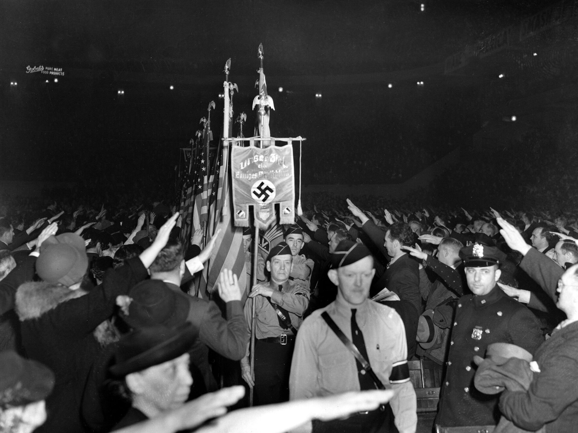 Фашистские партии германии. Германо-американский Союз 1939 год. Съезд американских нацистов в Madison Square Garden, США, 1939 год.. Фашистская партия в США 1939. США нацисты 1939.