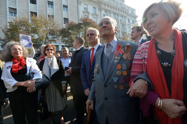 Представници СУБНОР-а током Меморијалног марша „Кораком слободе“ Представници СУБНОР-а током Меморијалног марша „Кораком слободе“ - Sputnik Србија