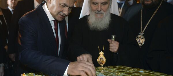 Sergej Šojgu i patrijarh Irinej u Hramu Svetog Save - Sputnik Srbija
