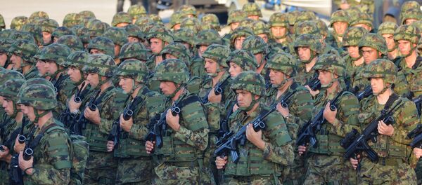 Српски супер–ратници сада су много боље опремљени за ноћне борбе. Српски супер–ратници сада су много боље опремљени за ноћне борбе. - Sputnik Србија