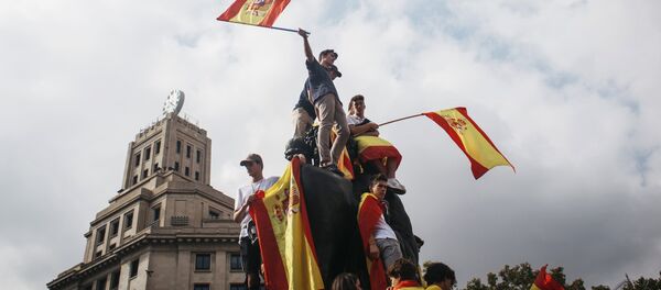 Učesnici akcije za očuvanje jedinstva Španije u Barseloni - Sputnik Srbija