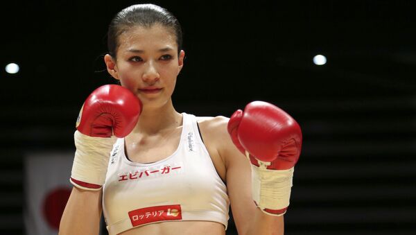 Tomomi Takano, japanska bokserka i manekenka. - Sputnik Srbija