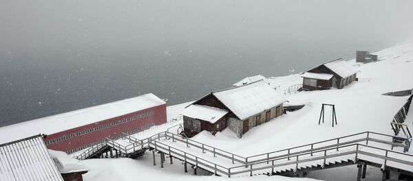 Рударски град Баренцбург у архипелагу Свалбард - Sputnik Србија