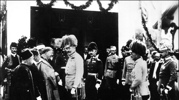 Аутроугарски надвојвода Франц Фердинанд уочи атентата у сарајеву 28. јуна 1914. - Sputnik Србија