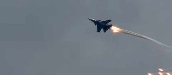 Ruska vojska pokazala šta sve može Su-30SM (video) - Sputnik Srbija