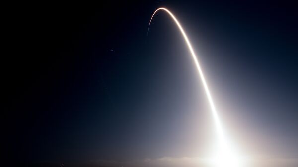 Lansiranje rakete Falkon 9 sa vojne baze Vandenberg u Kaliforniji - Sputnik Srbija