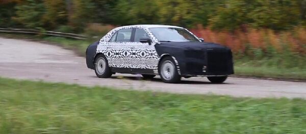 Putinova limuzina Putinova limuzina - Sputnik Srbija