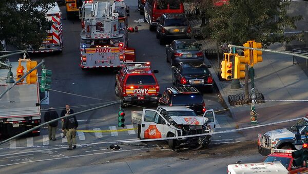 Emergency crews attend the scene of an alleged shooting incident on West Street in Manhattan, New York, U.S., October 31 2017. - Sputnik Србија