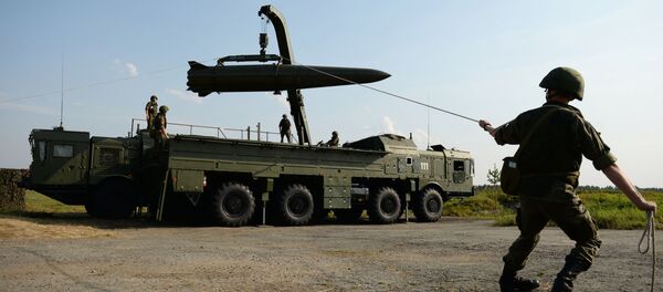 Оперативно-тактички ракетни систем Искандер М - Sputnik Србија