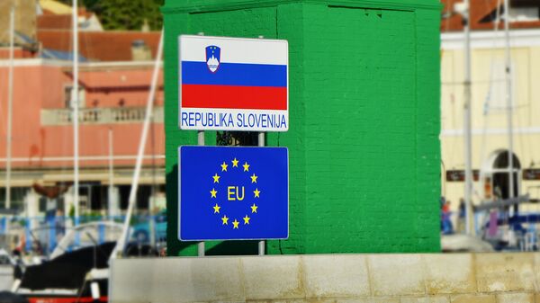 Табле Словенија и ЕУ - Sputnik Србија