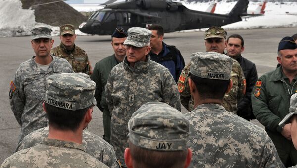 Црногорски војници слушају америчког наредника - Sputnik Србија