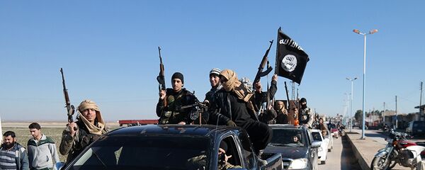 Терористи ДЕАШ-а на северу Сирије Терористи ДЕАШ-а на северу Сирије - Sputnik Србија