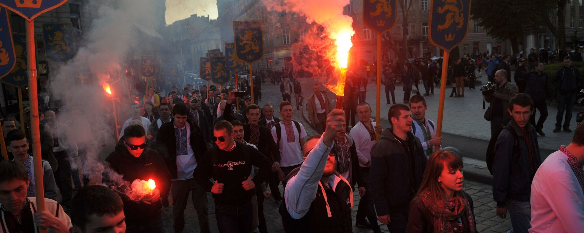 Марш дивизије СС Галичина у Лавову - Sputnik Србија, 1920, 19.06.2025