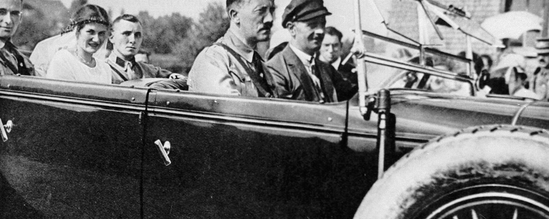 Адолф Хитлер - Sputnik Србија, 1920, 09.05.2018