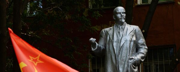 Споменик Владимиру Лењину у Владивостоку - Sputnik Србија