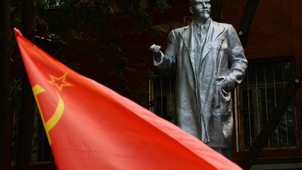 Споменик Владимиру Лењину у Владивостоку - Sputnik Србија