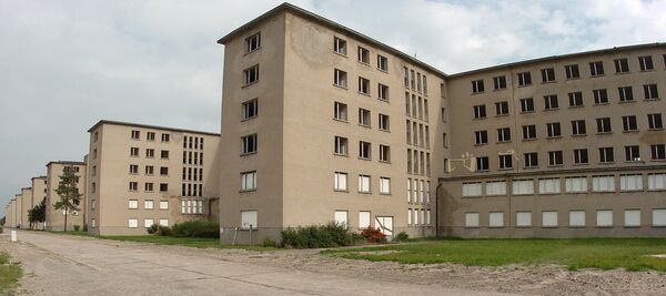 Комплекс зграда дуг 4,5 километара у нацистичком летиовалишту Прора снимљен 2007. - Sputnik Србија