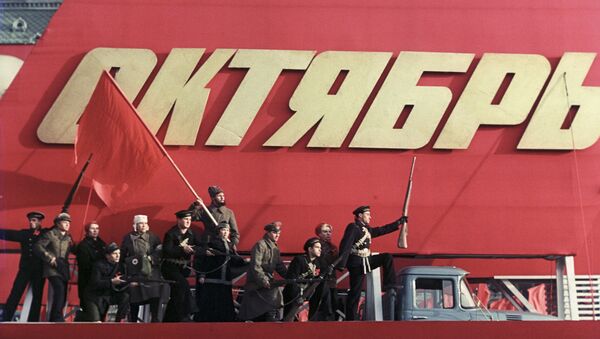 Obeležavanje 50. godišnjice Oktobarske revolucije na Crvenom trgu u Moskvi - Sputnik Srbija