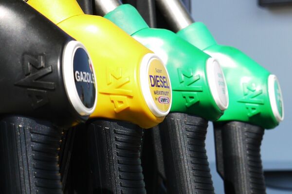 Srbi do automobila na gas uz pomoć države Srbi do automobila na gas uz pomoć države - Sputnik Srbija