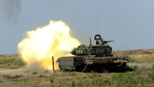 Тенк Т-72Б3 на полигону. - Sputnik Србија