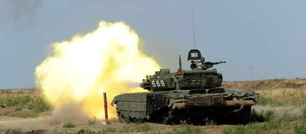 Тенк Т-72Б3 на полигону. Тенк Т-72Б3 на полигону. - Sputnik Србија