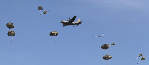 Амерички падобранци вежбају у Румунији - Sputnik Србија