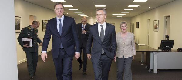 Александар Вучић са Јенсом Столтенбергом у седишту НАТО-а у Бриселу - Sputnik Србија