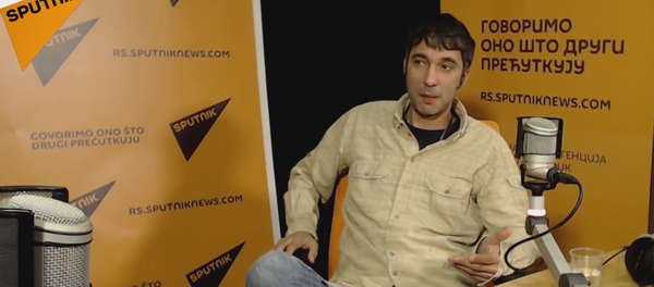 Крешимир Мишак, аутор култне емисије „На рубу знаности“ Крешимир Мишак, аутор култне емисије „На рубу знаности“ - Sputnik Србија