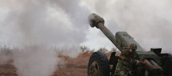 Артиљеријска ватра из хаубица у сиријској провинцији Хама - Sputnik Србија