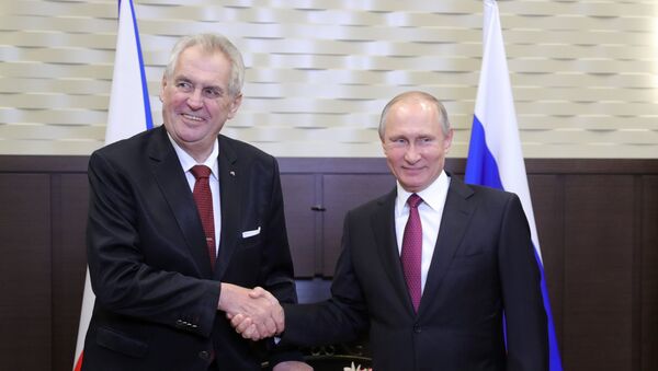 Miloš Zeman i Vladimir Putin - Sputnik Srbija