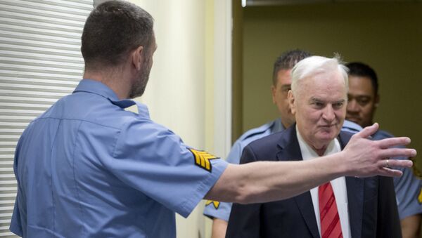 Ratko Mladić u sudnici u Hagu tokom izricanja presude - Sputnik Srbija