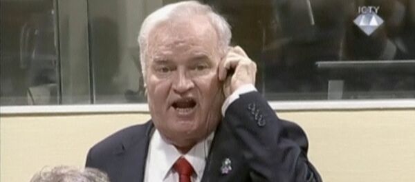 Ratko Mladić u sudnici u Hagu - Sputnik Srbija