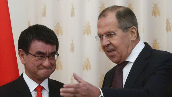 Ministri spoljnih poslova Japana i Rusije, Taro Kono i Sergej Lavrov na sastanku u Moskvi - Sputnik Srbija