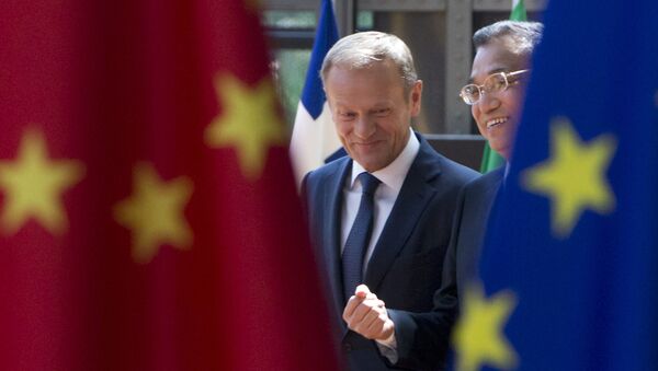 Председник Европског савета Доналд Туск и кинески премијер Ли Кећијанг - Sputnik Србија