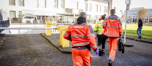 Хитна помоћ улази у Хашки трибунал да спаси генерала ХВО-а Слободана Праљка Хитна помоћ улази у Хашки трибунал да спаси генерала ХВО-а Слободана Праљка - Sputnik Србија