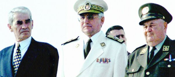 Гојко Шушак, Фрањо Туђман и Јанко Бобетко Гојко Шушак, Фрањо Туђман и Јанко Бобетко - Sputnik Србија