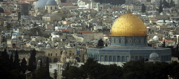 A general view of The Dome of the Rock Mosque at the Al Aqsa Mosque compound, known by the Jews as the Temple Mount, is seen from the Mount of Olives in east Jerusalem. (File) - Sputnik Srbija