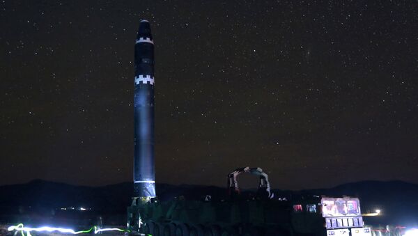 Севернокорејска ракета квасонг-15 - Sputnik Србија