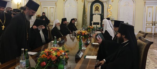 Patrijarh Irinej i patrijarh Kiril - Sputnik Srbija