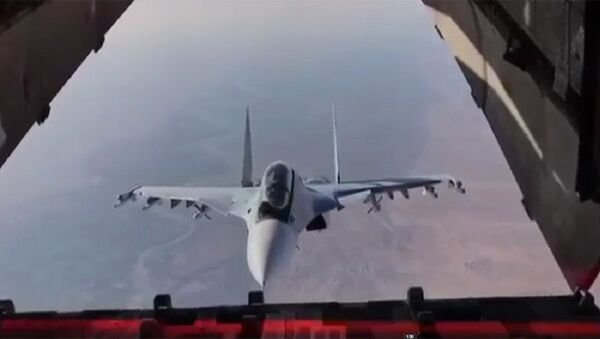 Невероватан маневар пилота Су-30СМ у Сирији - Sputnik Србија
